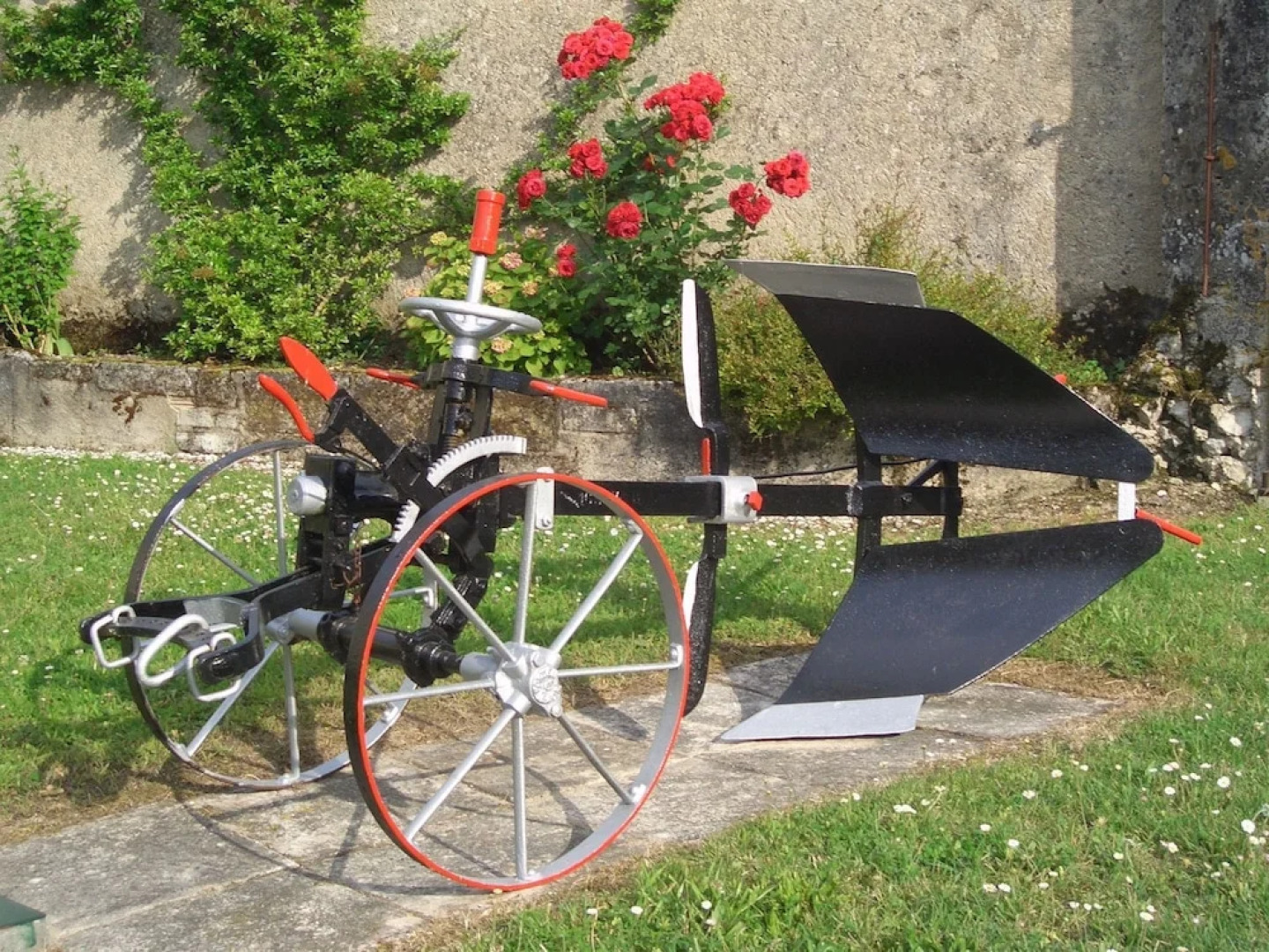 La Garconniere, Manoir de Longeveau