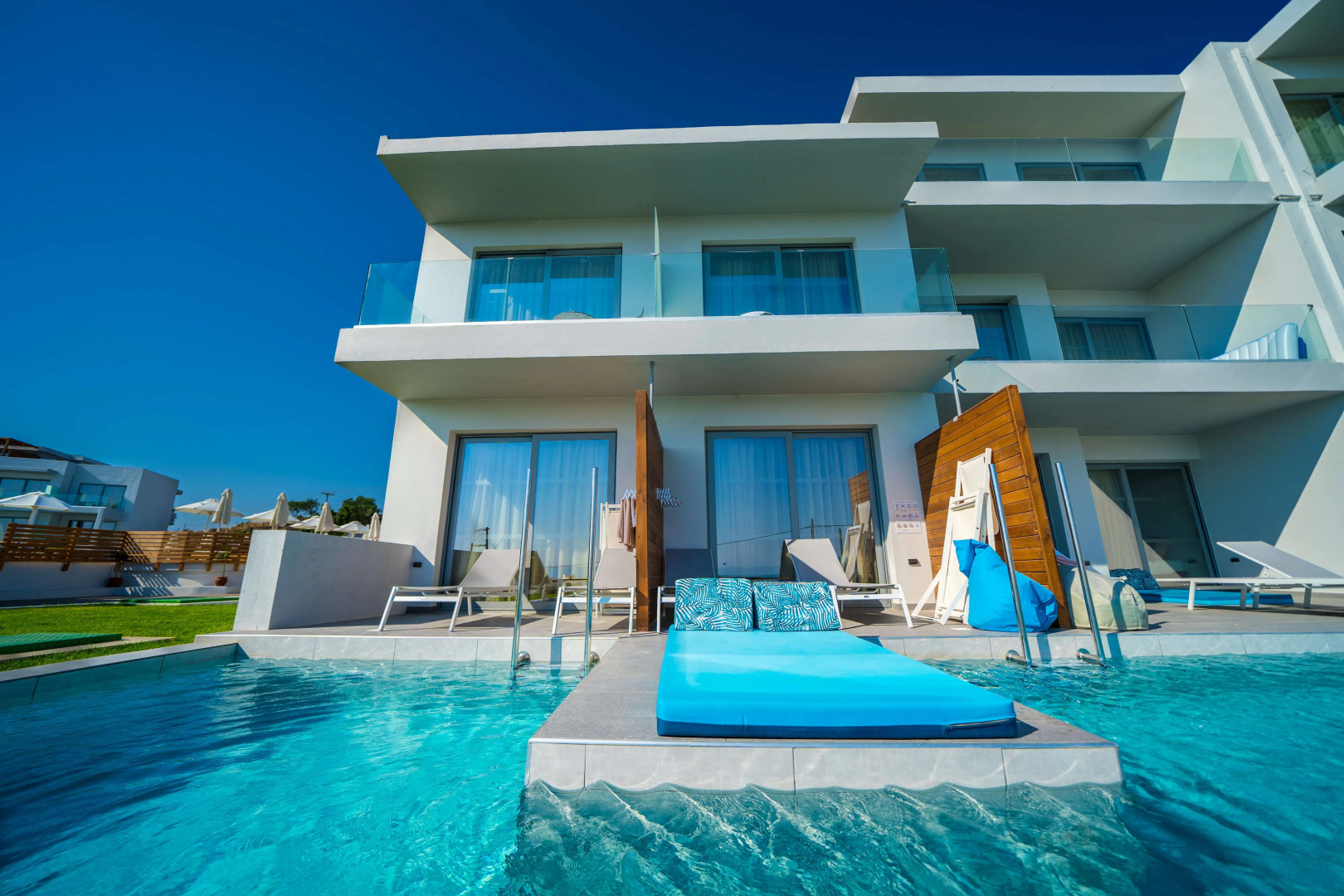 HARMONY CREST RESORT & SPA Adults Only