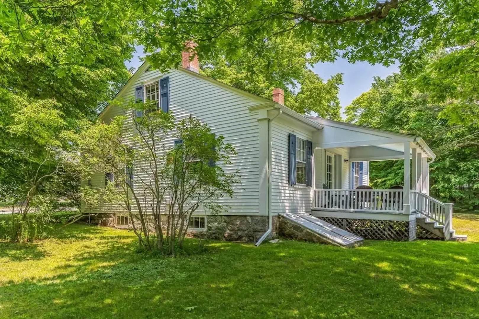 Rustic Farmhouse 4 Bedroom Home by RedAwning