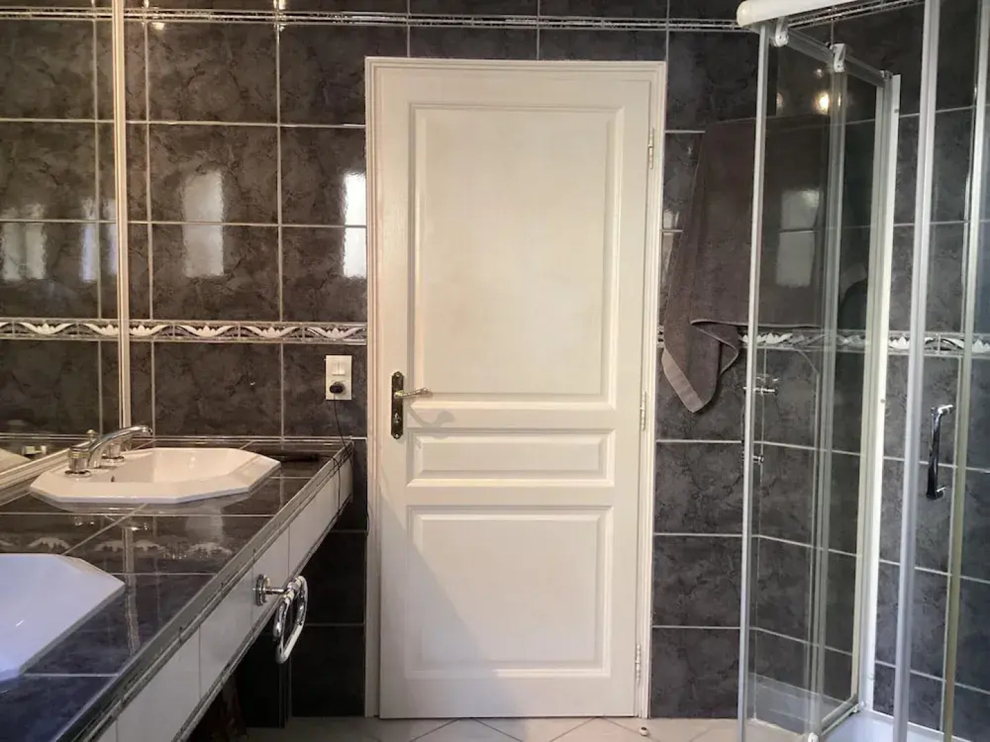 Villa in France With Private Pool & Garden