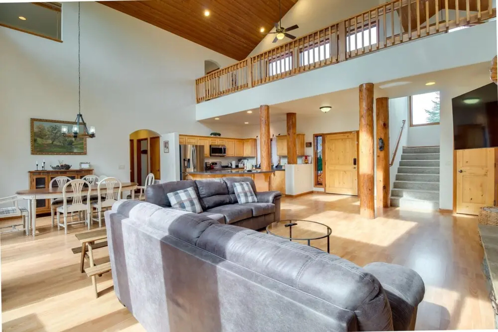 Show Low Home ~ 4 Mi to Fool Hollow Lake!