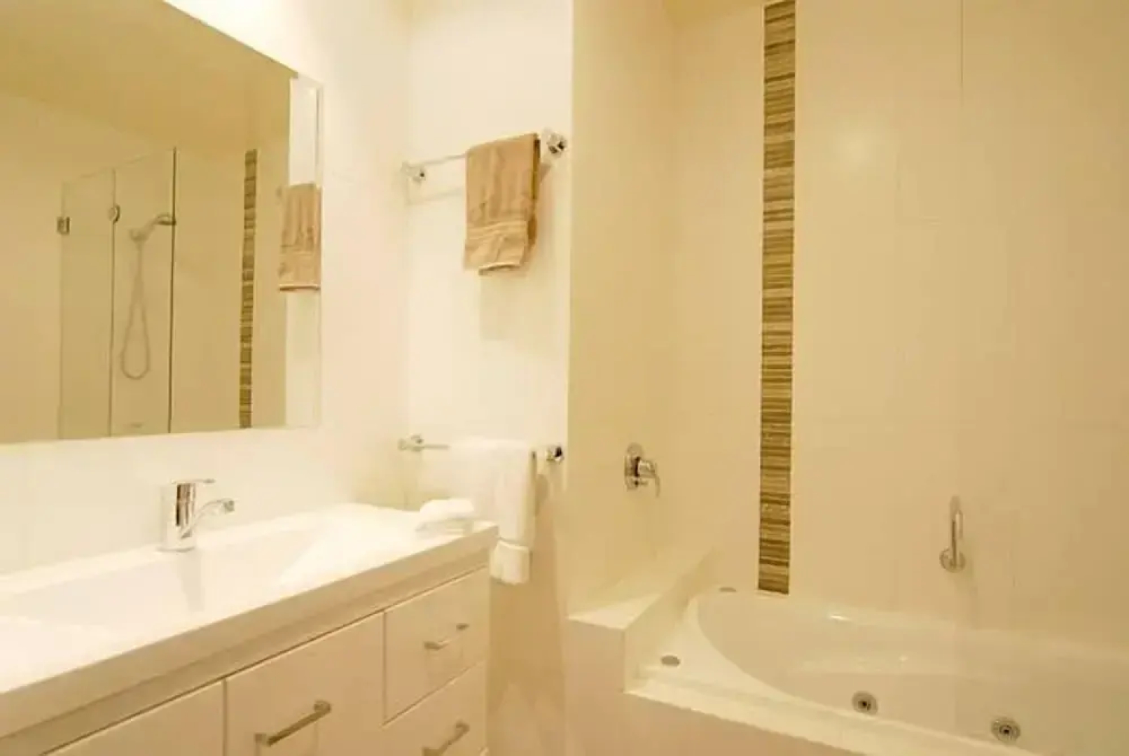 Jarrah Lodge