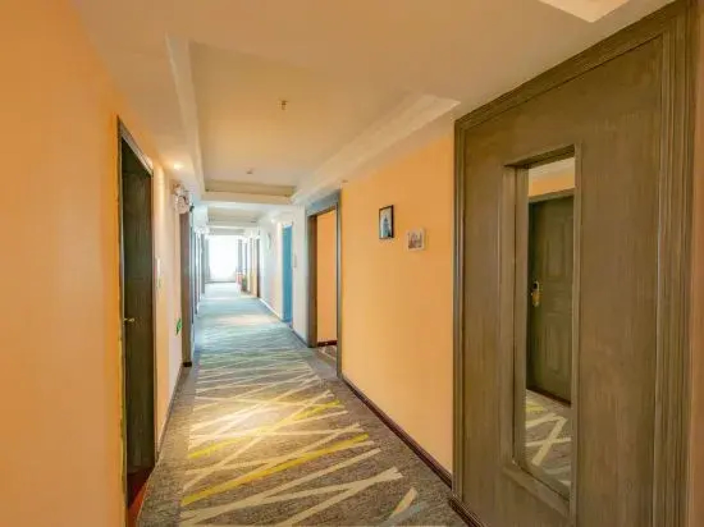 Boyaxuan Wisdom Hotel