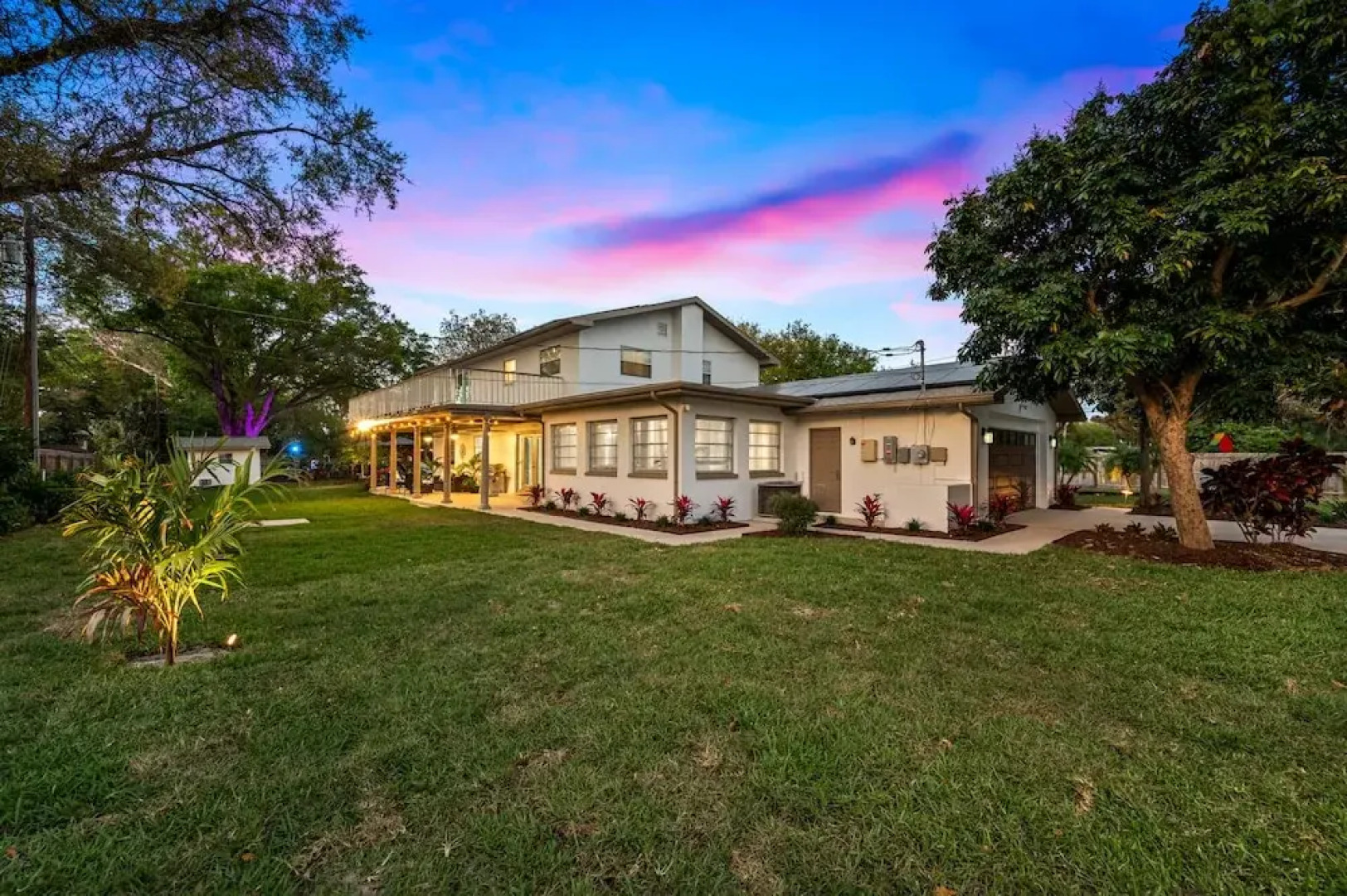 Luxury Retreat: Pool, Games, Basketball & More!