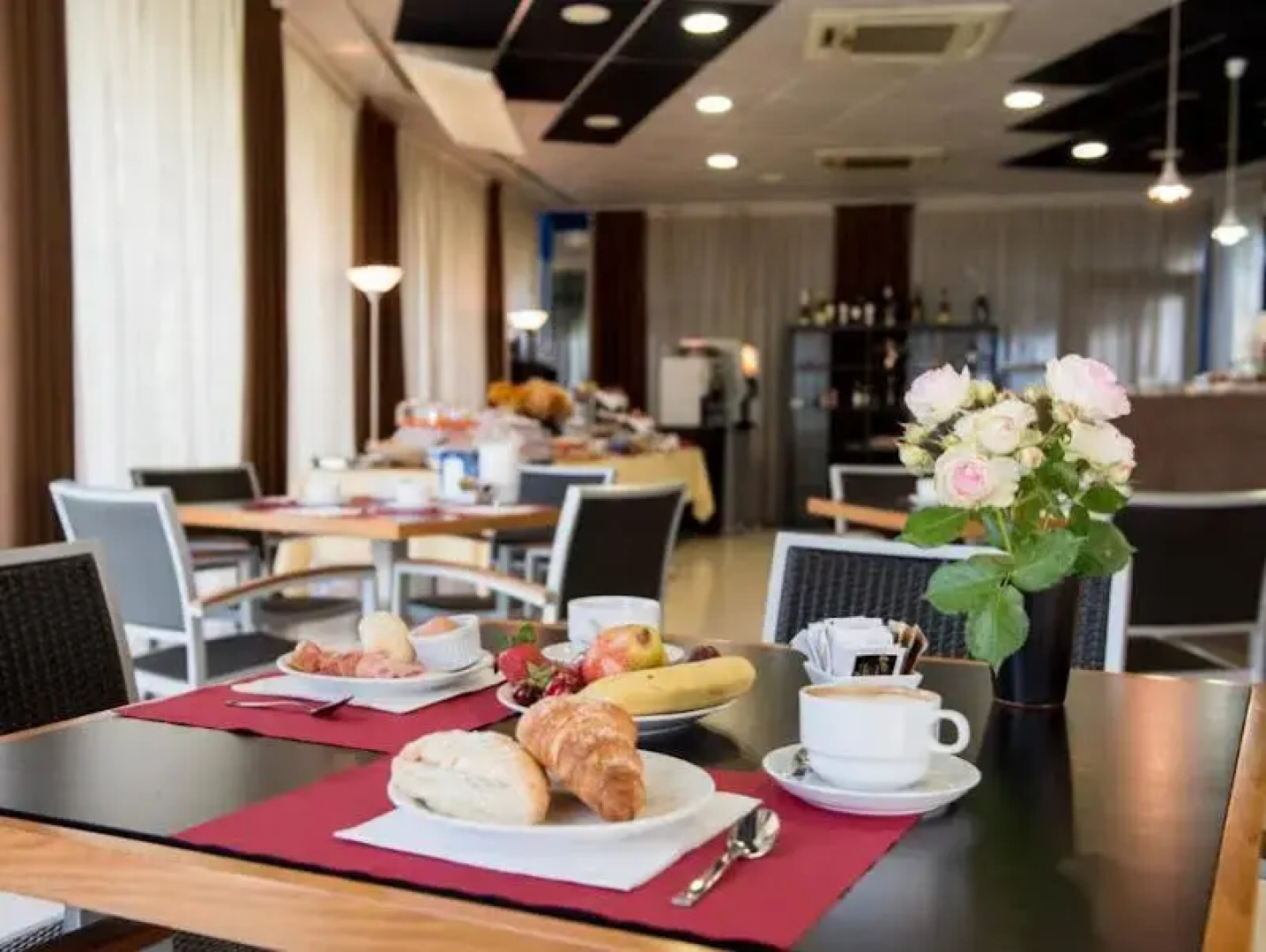 White Palace Hotel & Residence