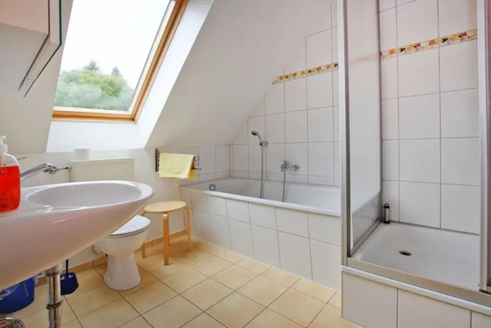 Cottage in Muritz Park Near 1,000 Lakes