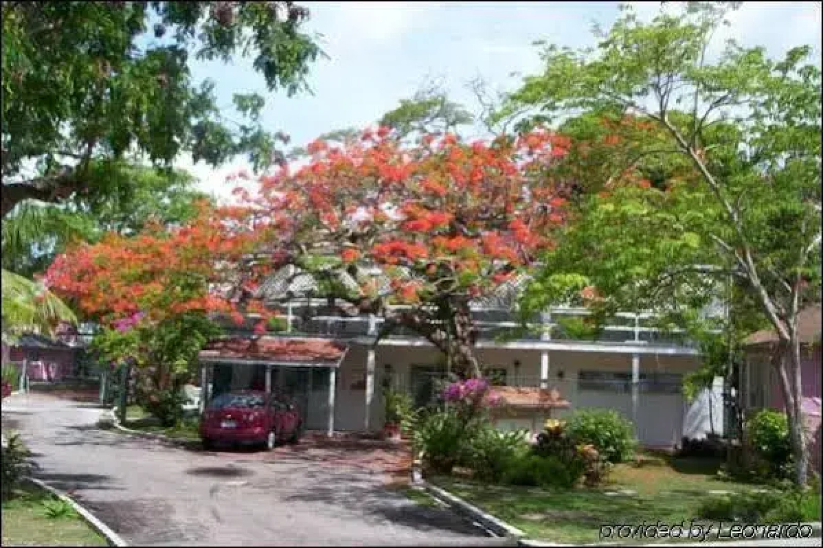 Orchard Garden Hotel & Suites