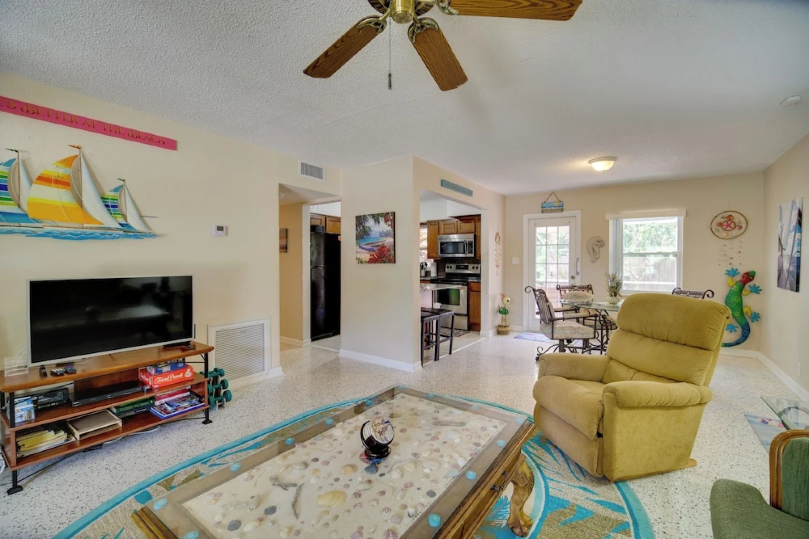 Satellite Beach 'sunshine House' w/ Hot Tub!