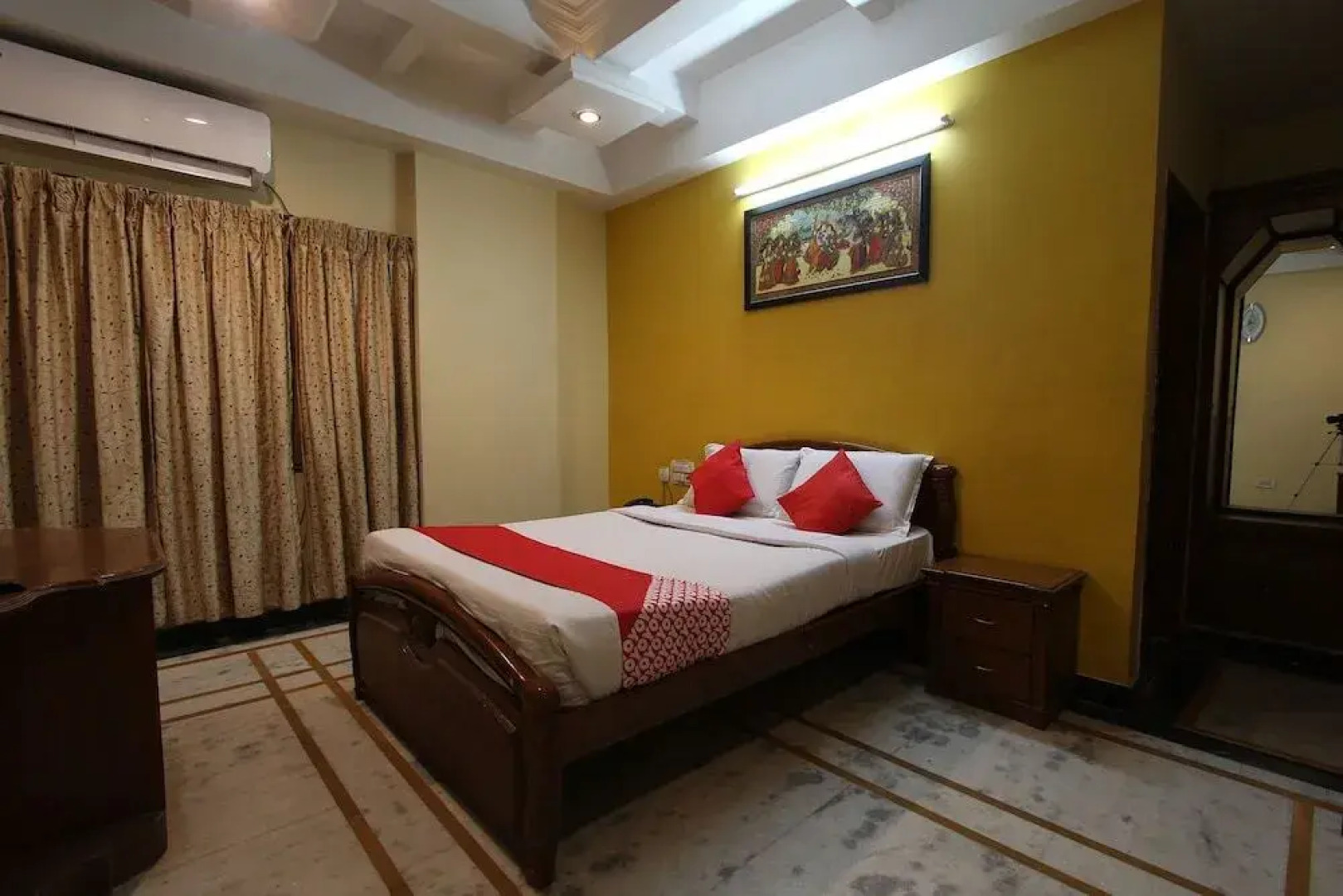 Hotel Kubera Palace by OYO Rooms