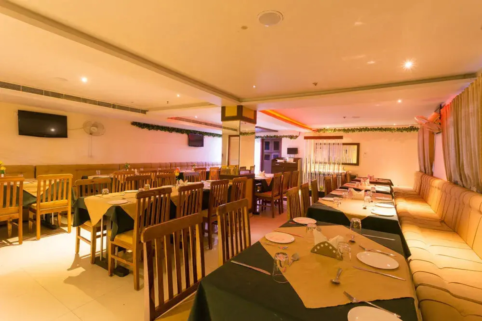 Hotel Udayee International