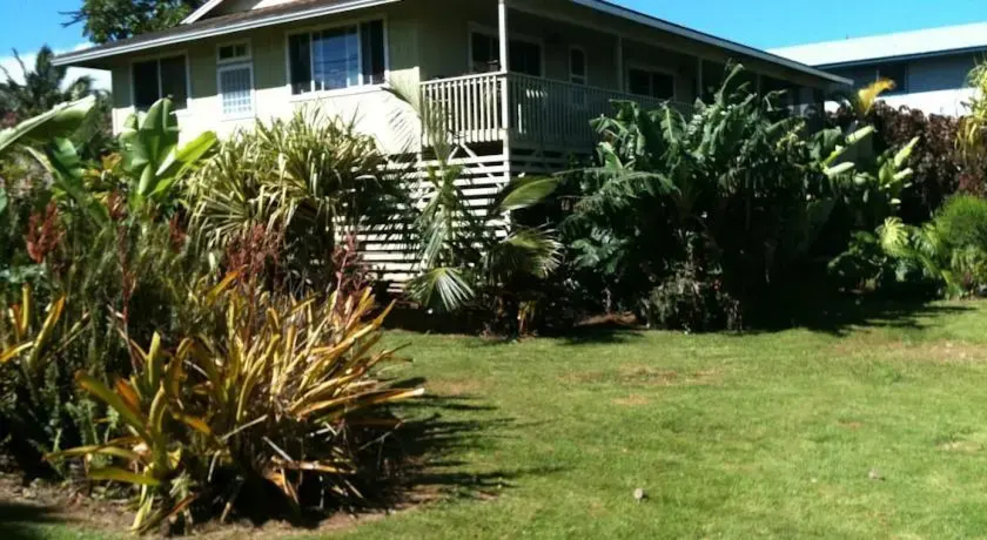 Vintage Voyage Haiku Maui