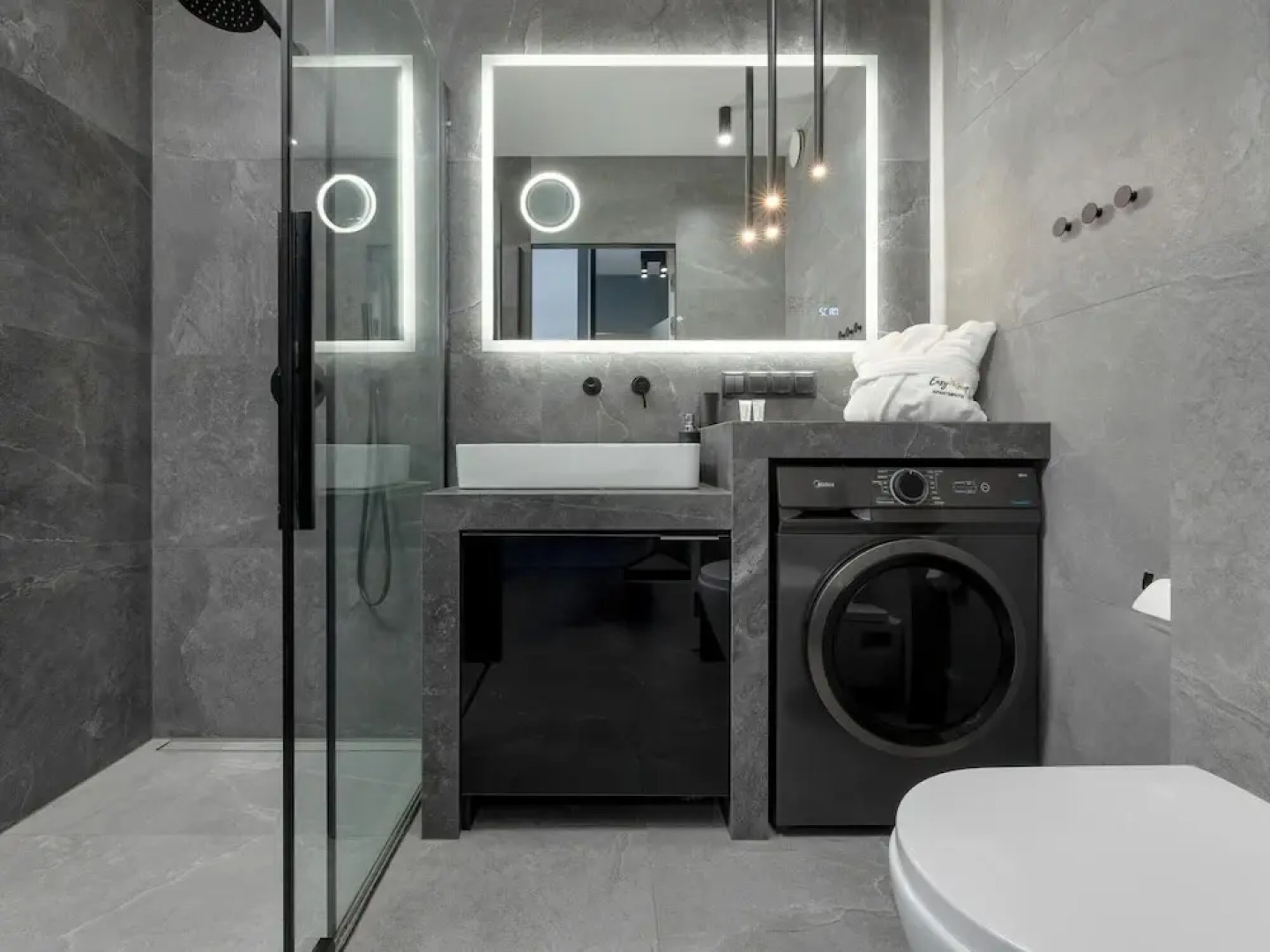 Apartment Overlooking the River, Pool, Dziwnow