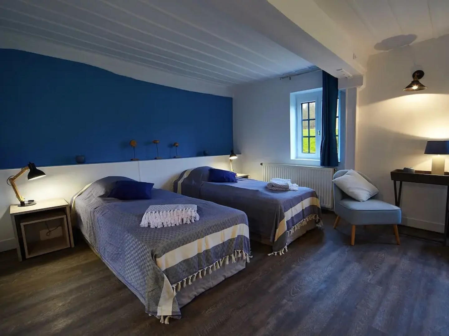 Pleasant Cottage in Asnieres With Terrace