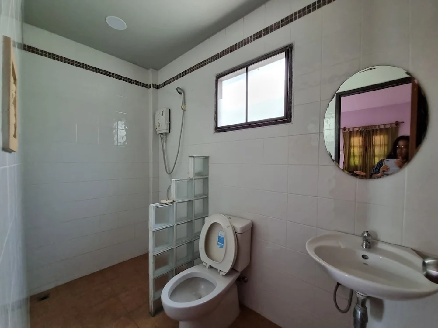 Sawasdee Sichang Resort