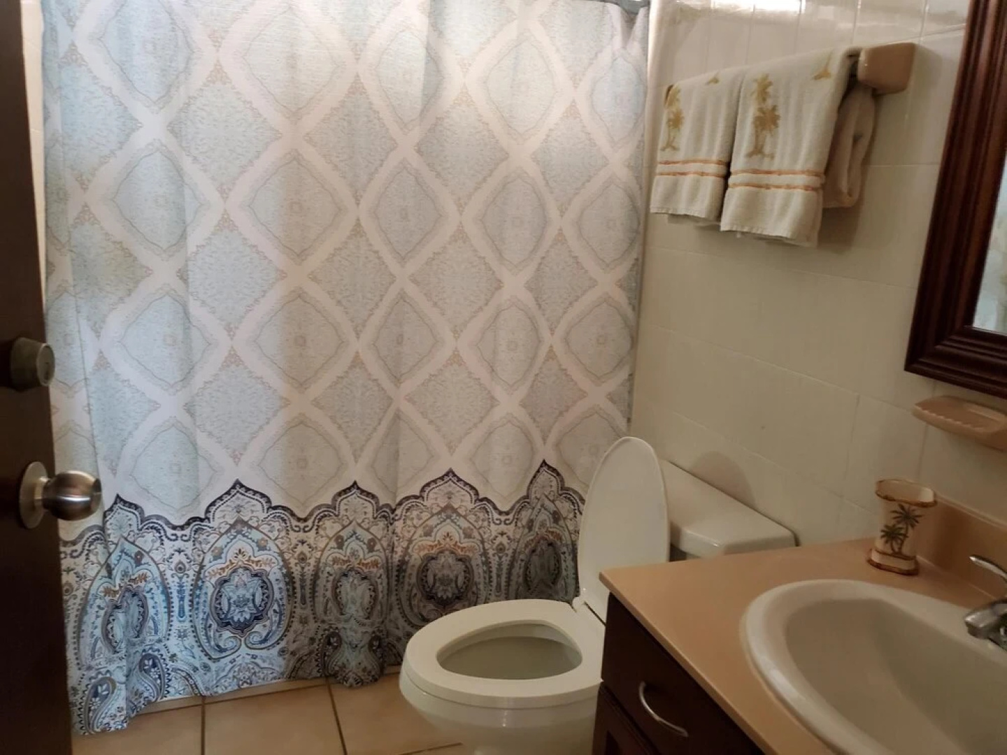 Amazing View Condo in Crescent Beach Cb210