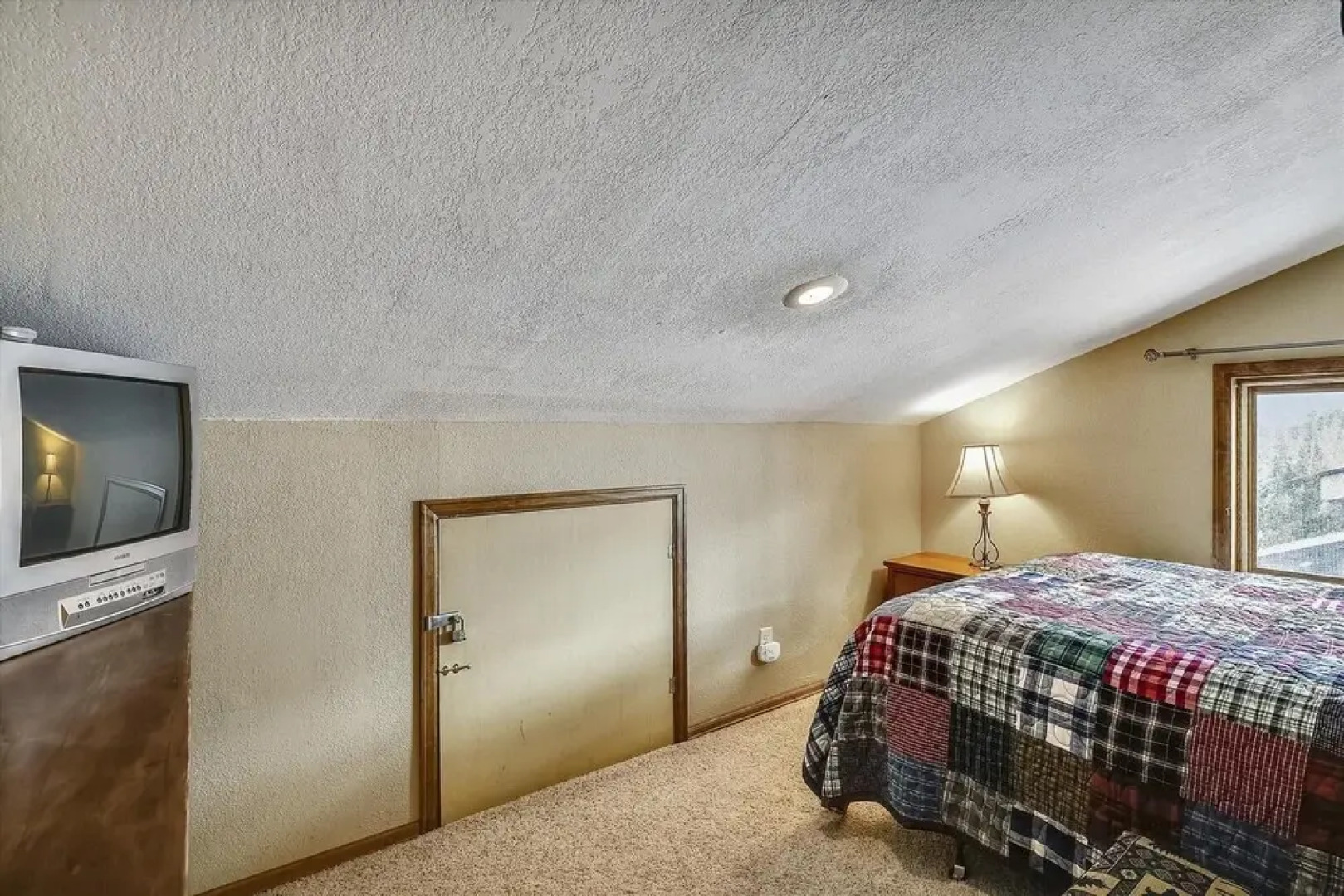 Mountainside  325a 3 Bedroom Condo by RedAwning