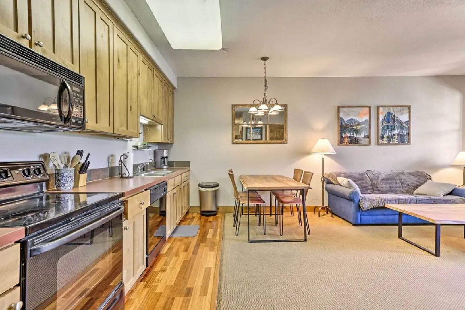 Idyllic Condo w/ Grill < 1 Mi to Granby Ranch