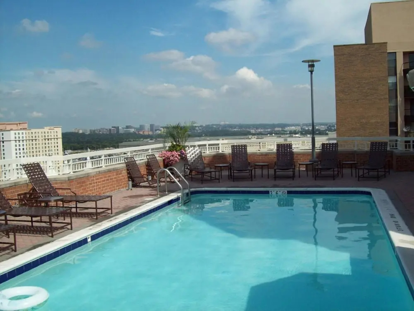 Global Luxury Suites at Pentagon City South