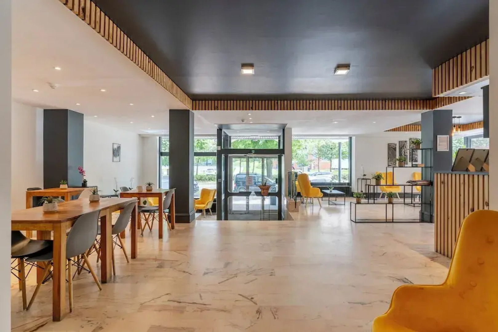 Room in Apartment - Sleep & Go Brussels South - Comfort Studio - Twin