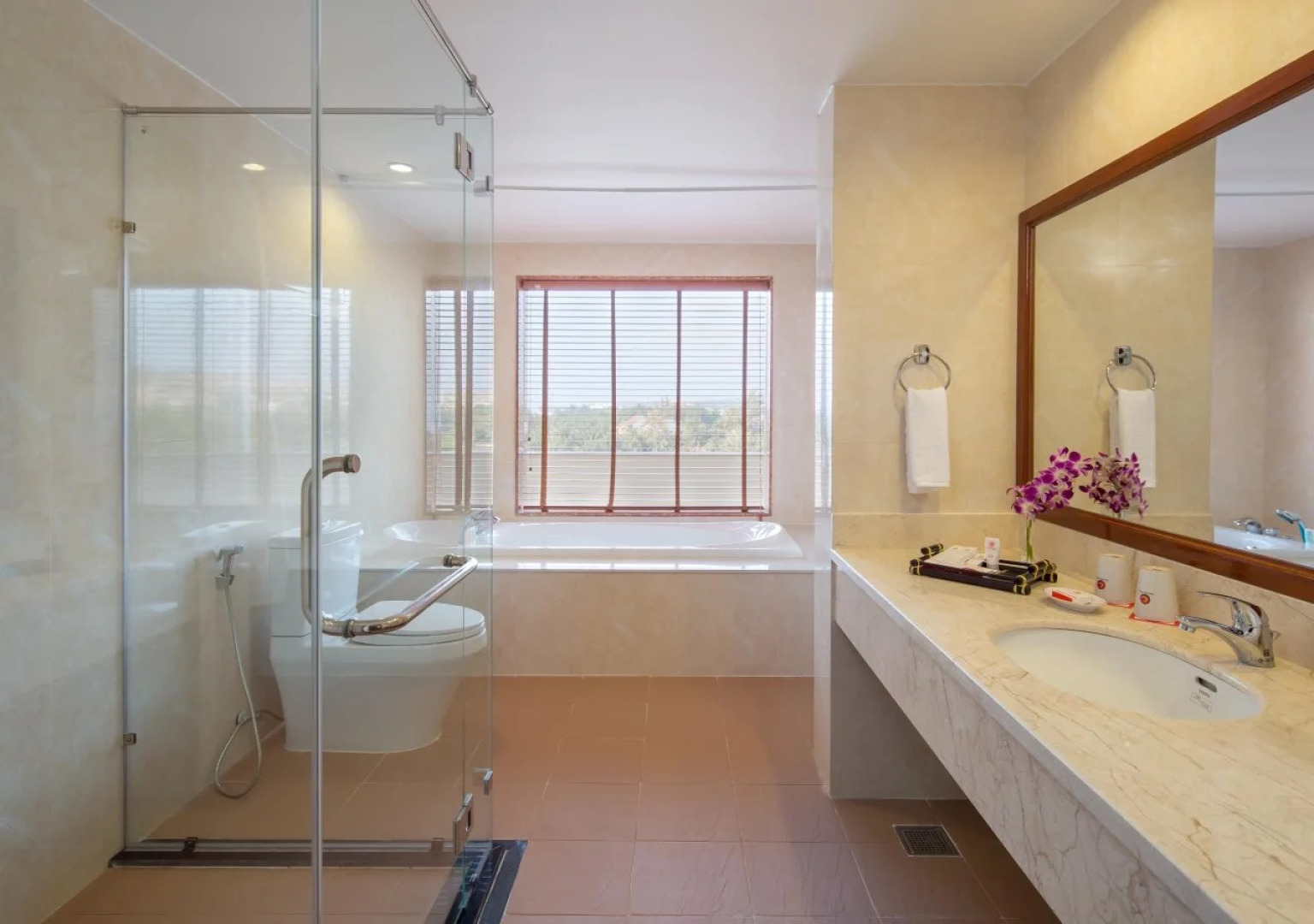 Sunny Beach Resort and Spa