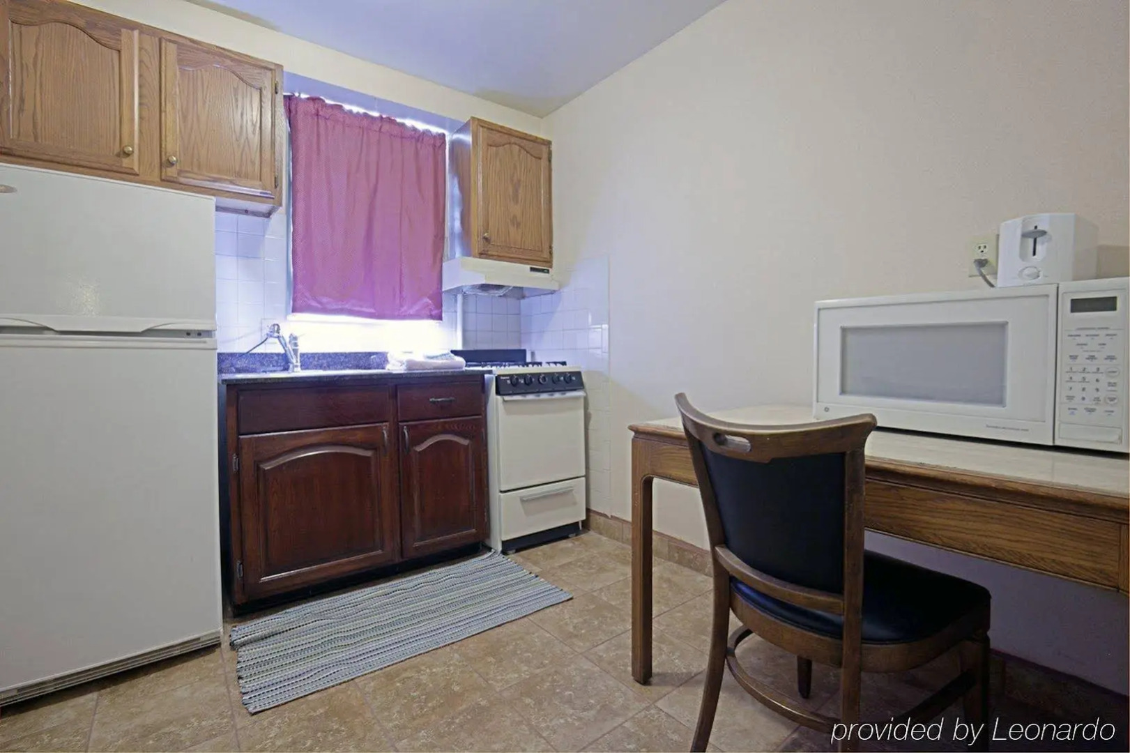 Americas Best Value Inn & Suites