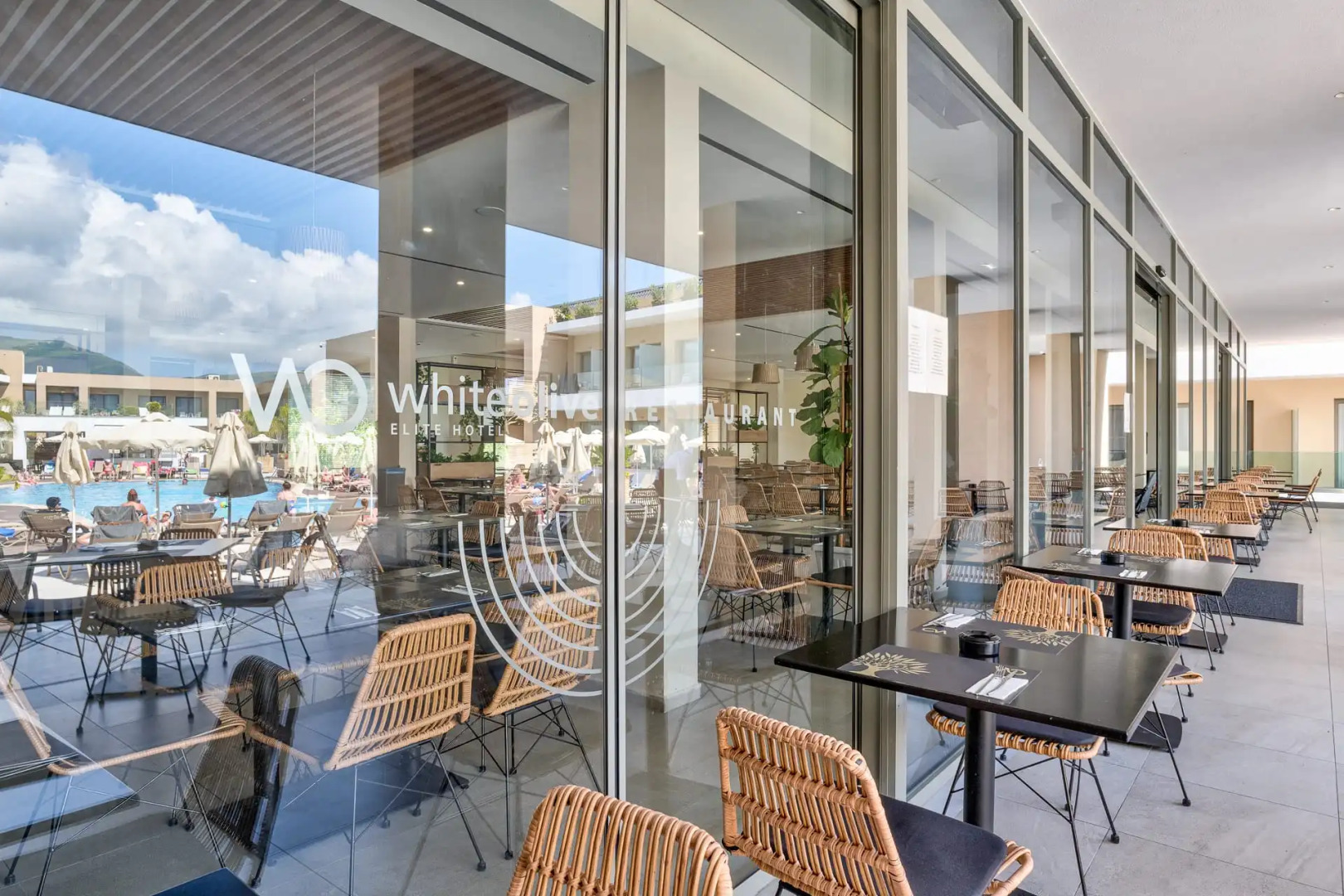 White Olive Elite Laganas - All Inclusive