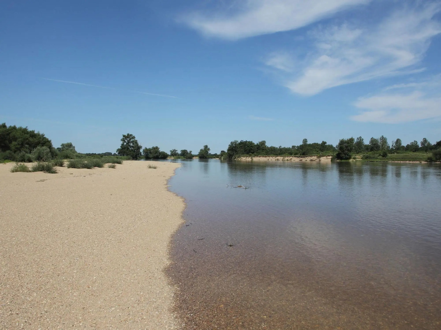 Countryside Holiday Home in Decize near Town Centre