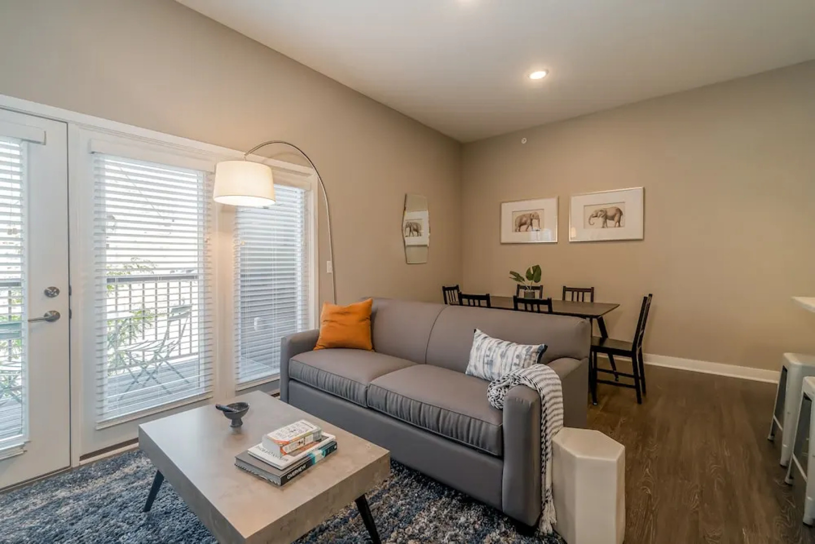 Kasa Downtown Des Moines