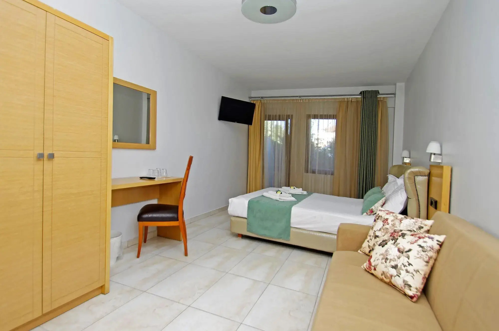 Principal New Leisure Hotel