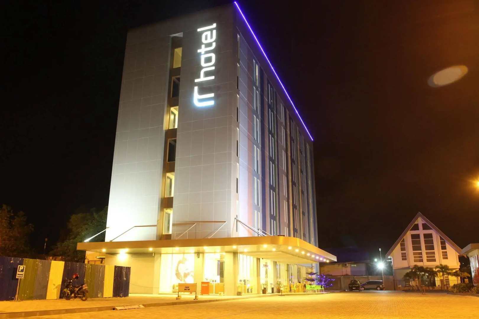 Roa Roa hotel Palu
