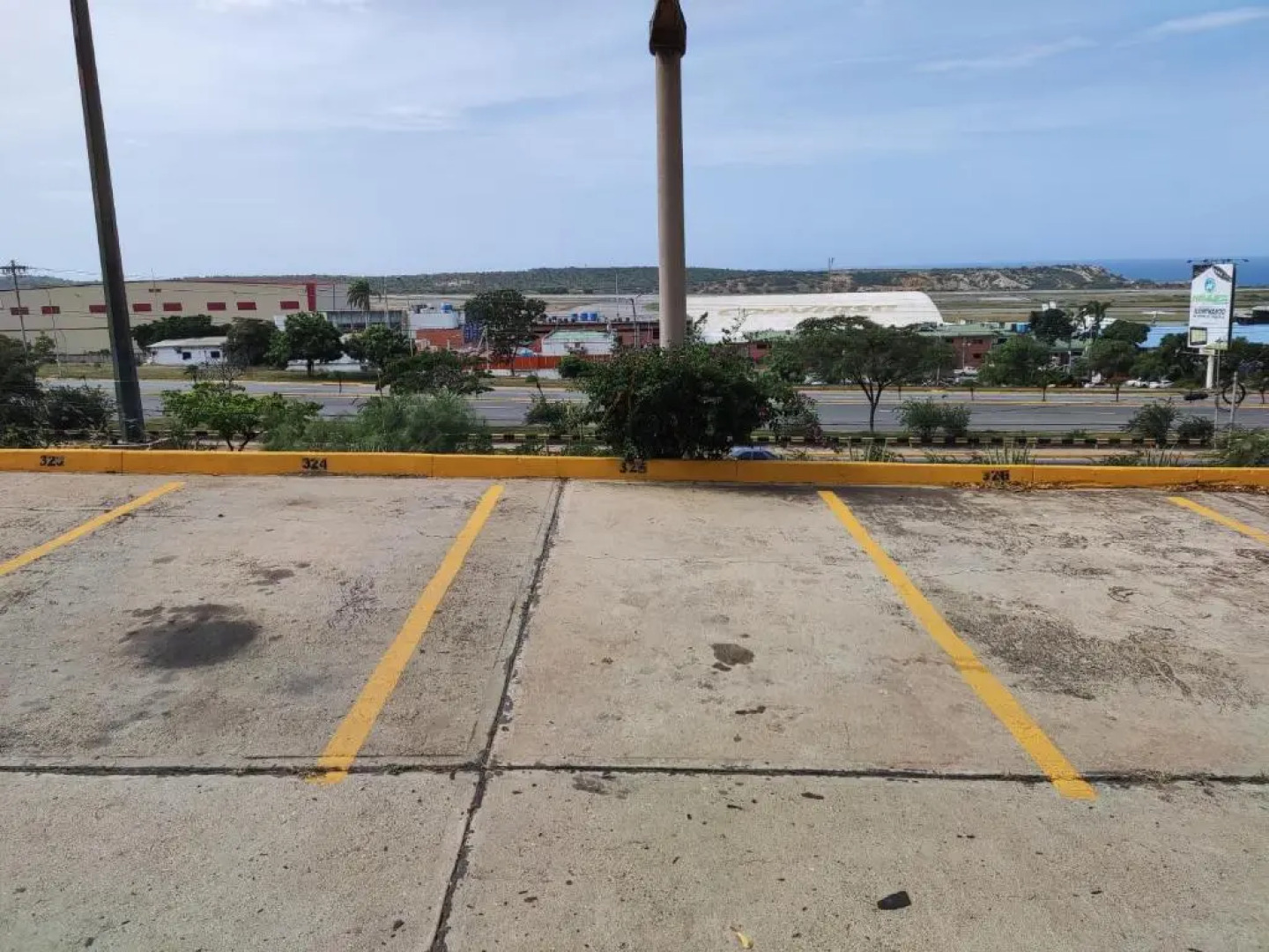 Apartamento Planta Baja frente al Aerop Intnl De Maiquetía