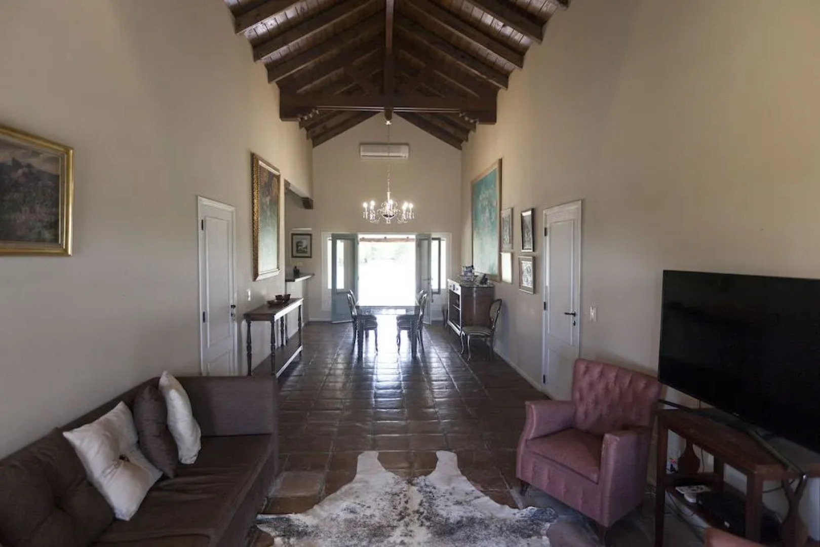 El Porvenir Casa de Bodega