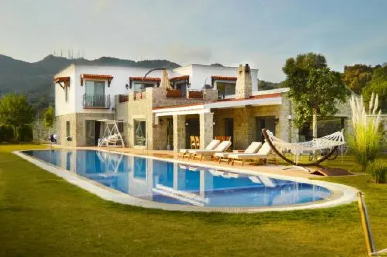 Important Group BD410 Luxury Villa in Ortakent
