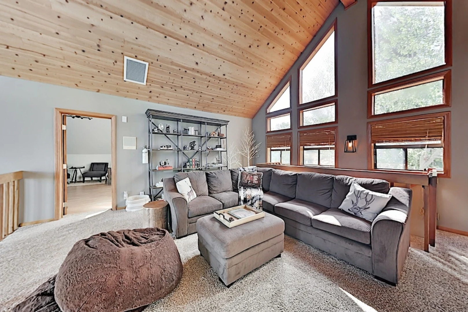 1216kodi 3 Bedroom Home