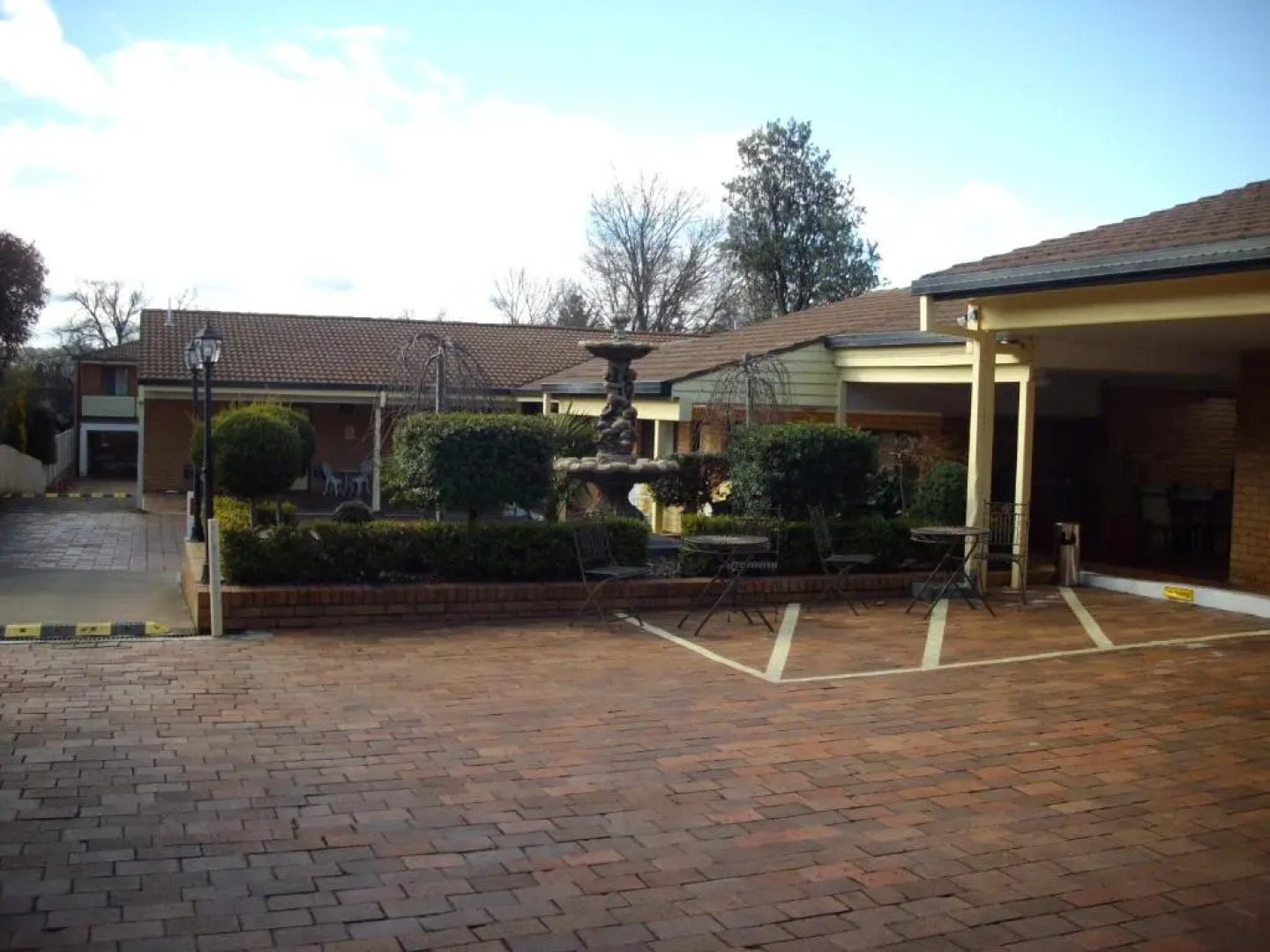 Estelle Kramer Motor Inn