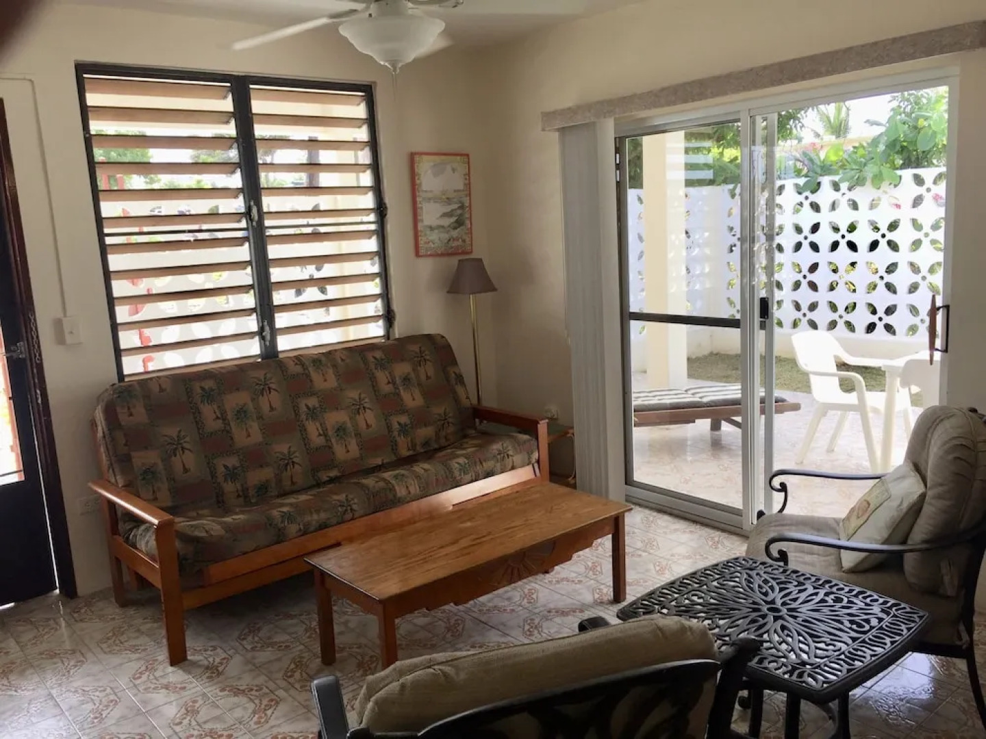 Esperanza Oceanfront Apartments