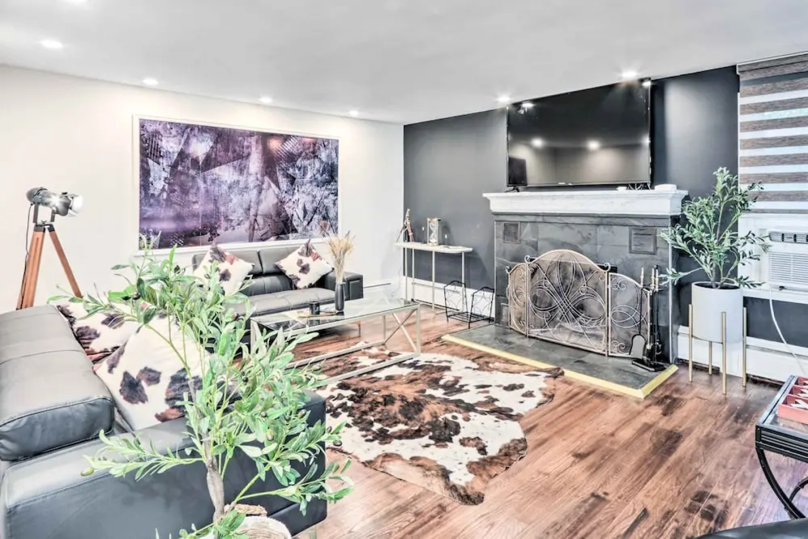 Upscale Waterbury Retreat w/ Indoor Hot Tub!