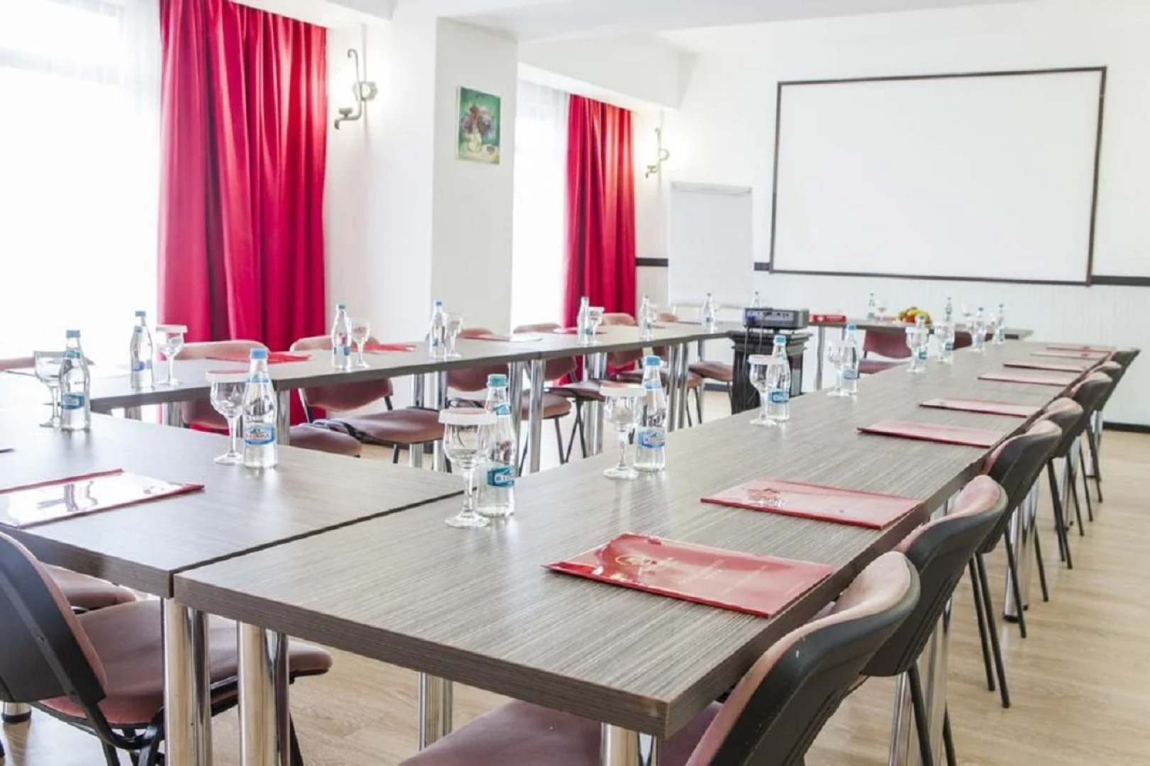 Hotel Phoenicia Express