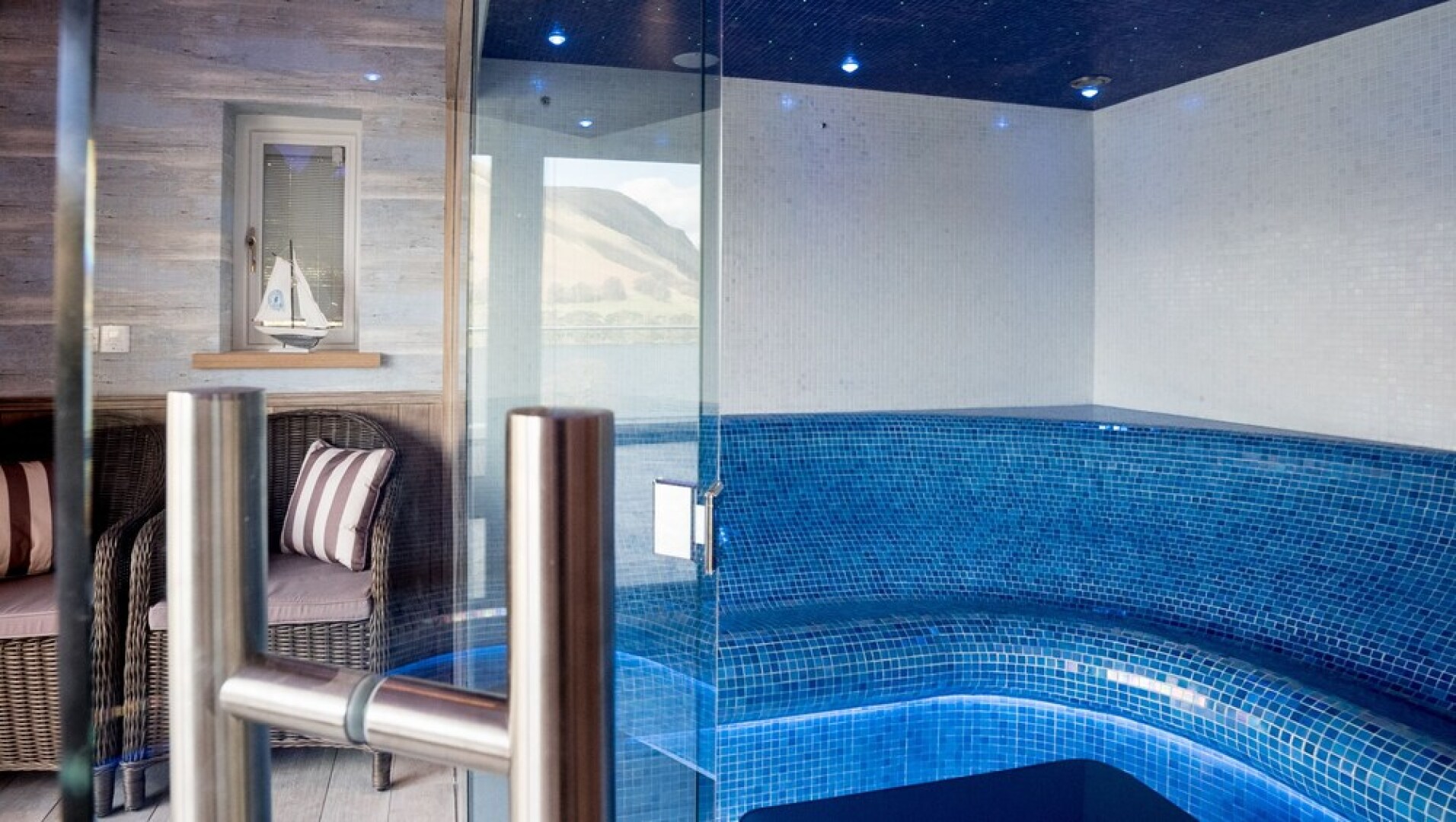 Waternook Lakeside Accommodation