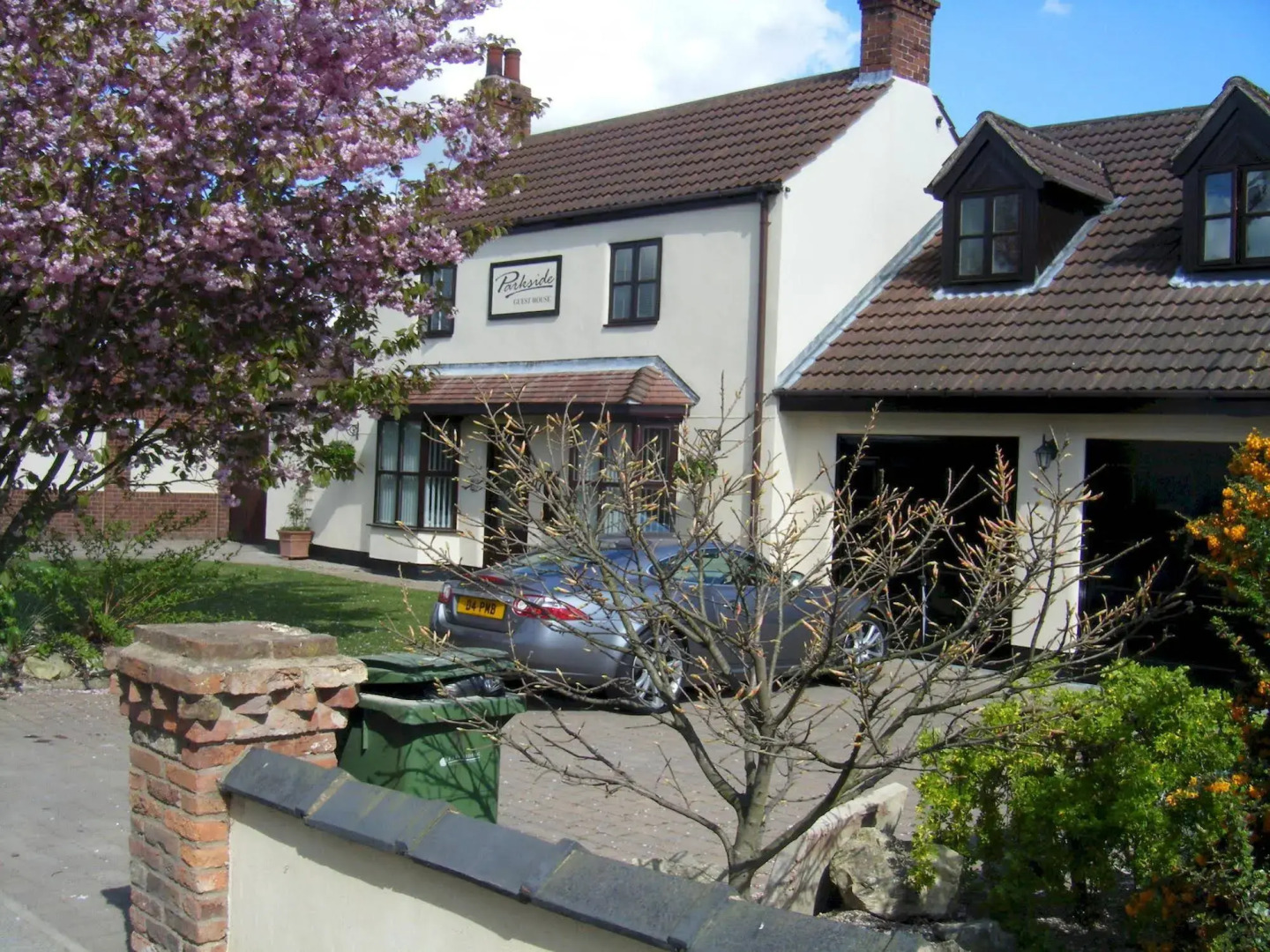 Parkside Guest House