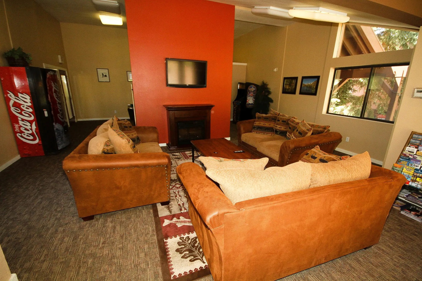 Mammoth Ski & Racquet Club