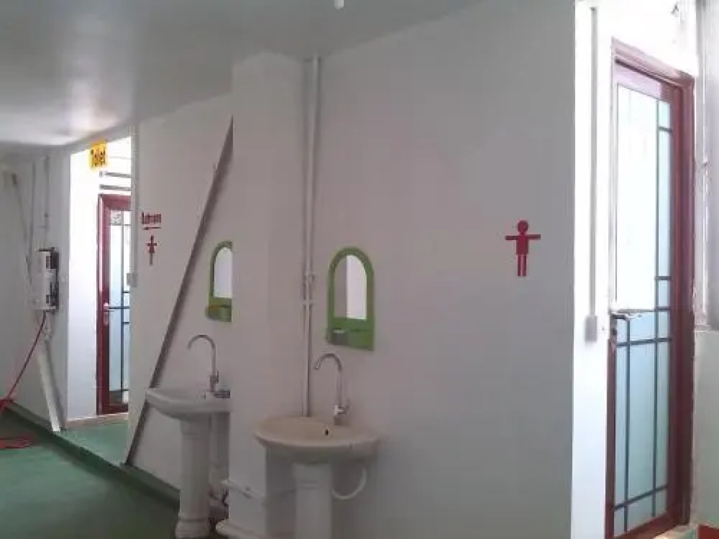 Airlines Business Hotel