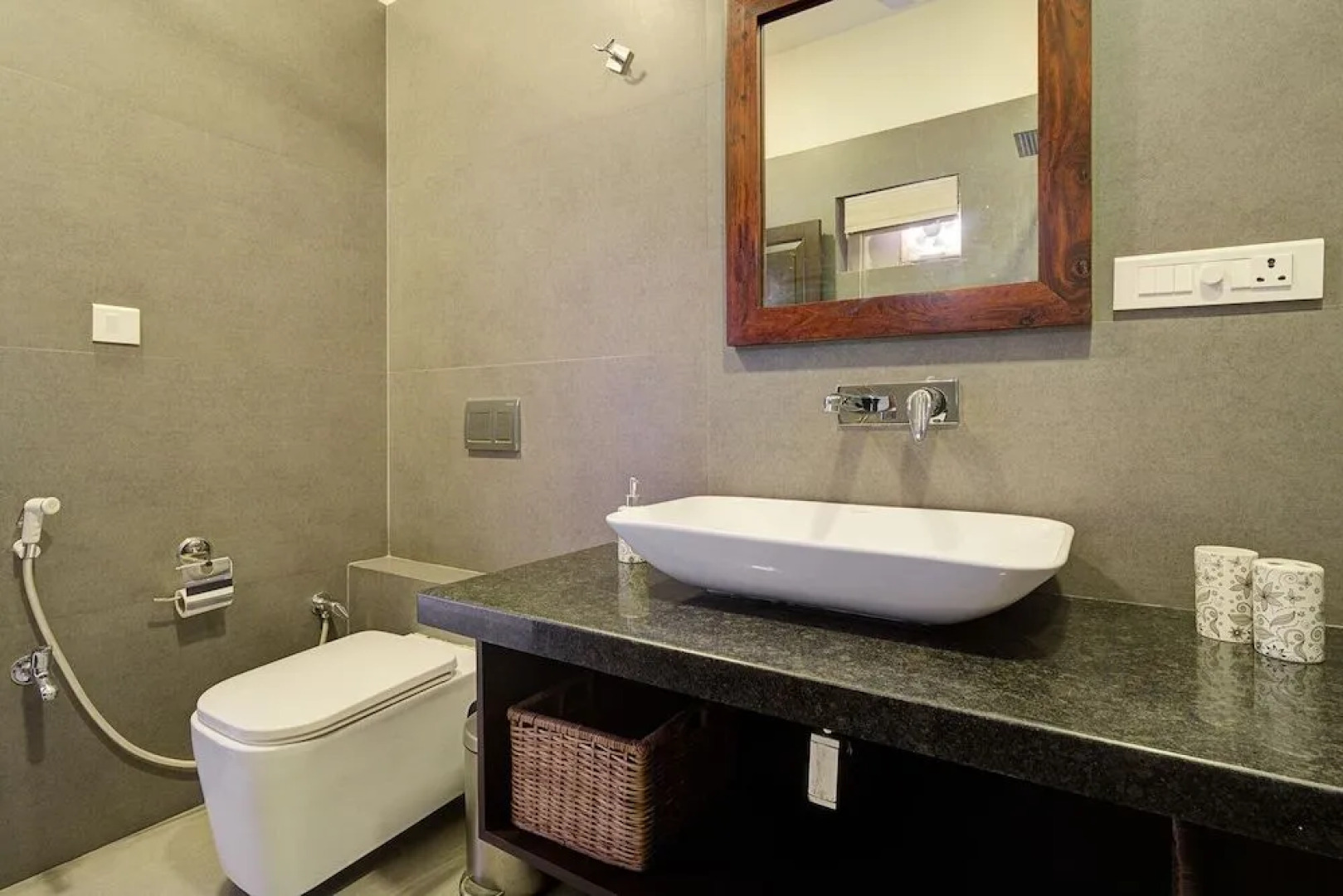 Oasis of Serenity by Vista Rooms