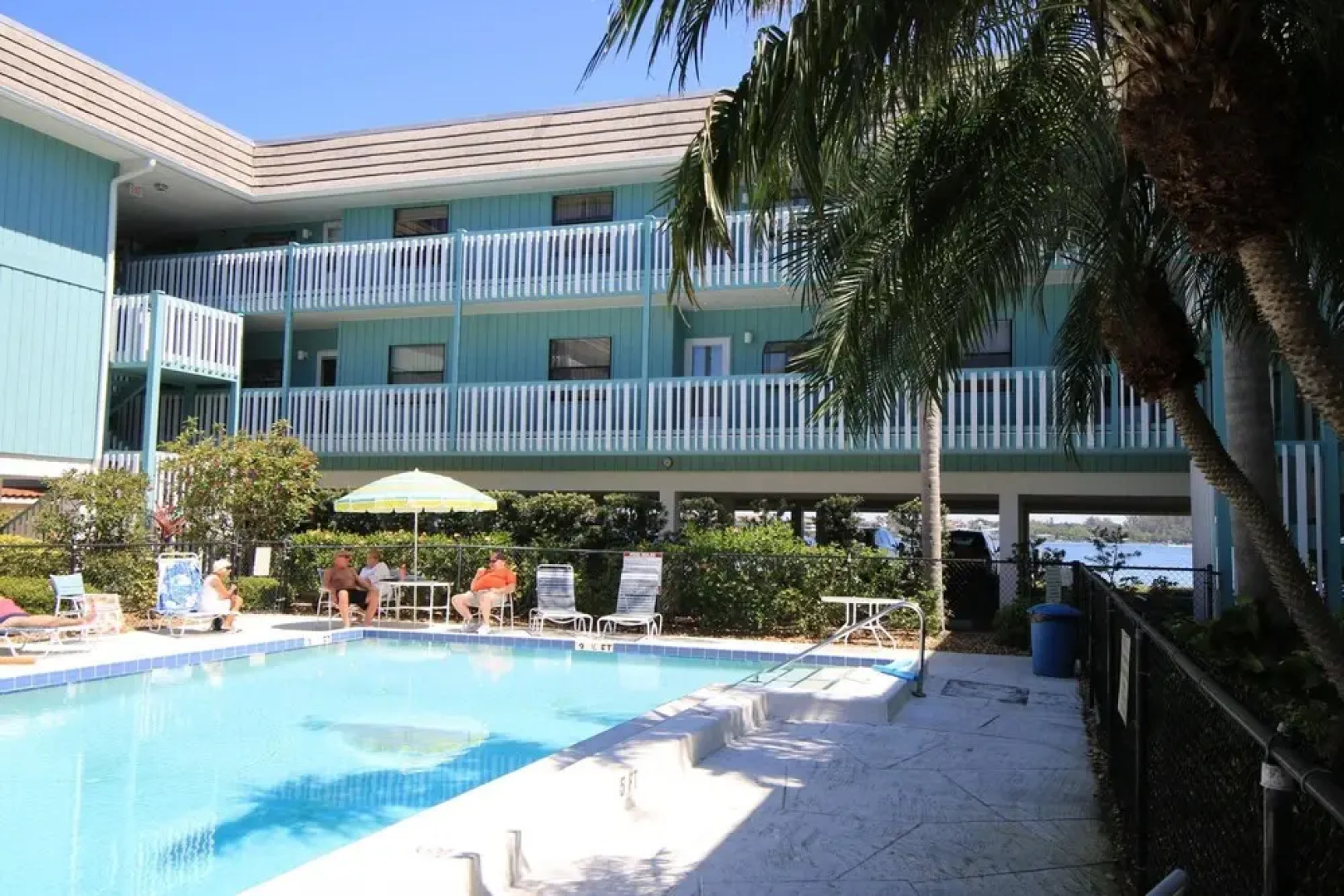 The Anna Maria Island Beach Palms 2B - 2 Br condo by RedAwning