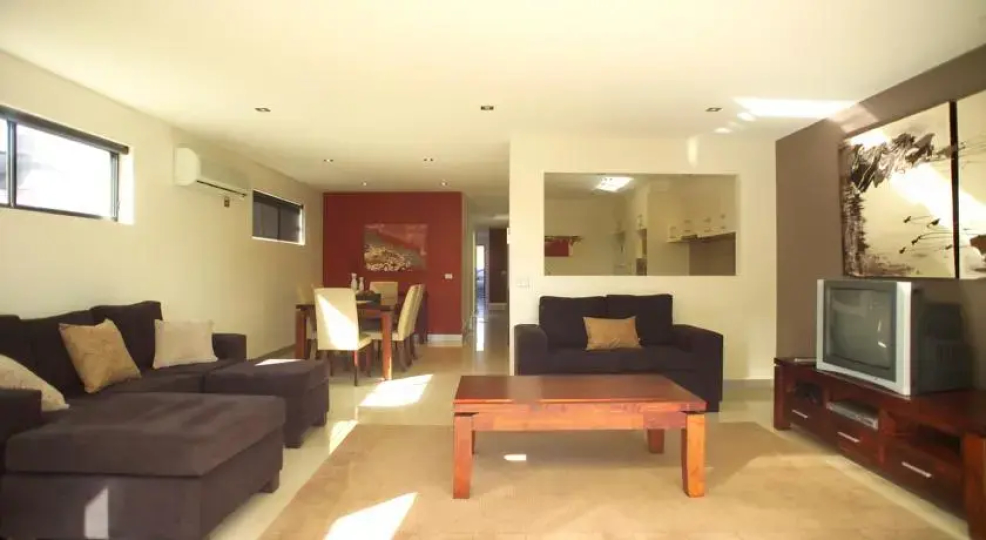 Jonahs Apartments