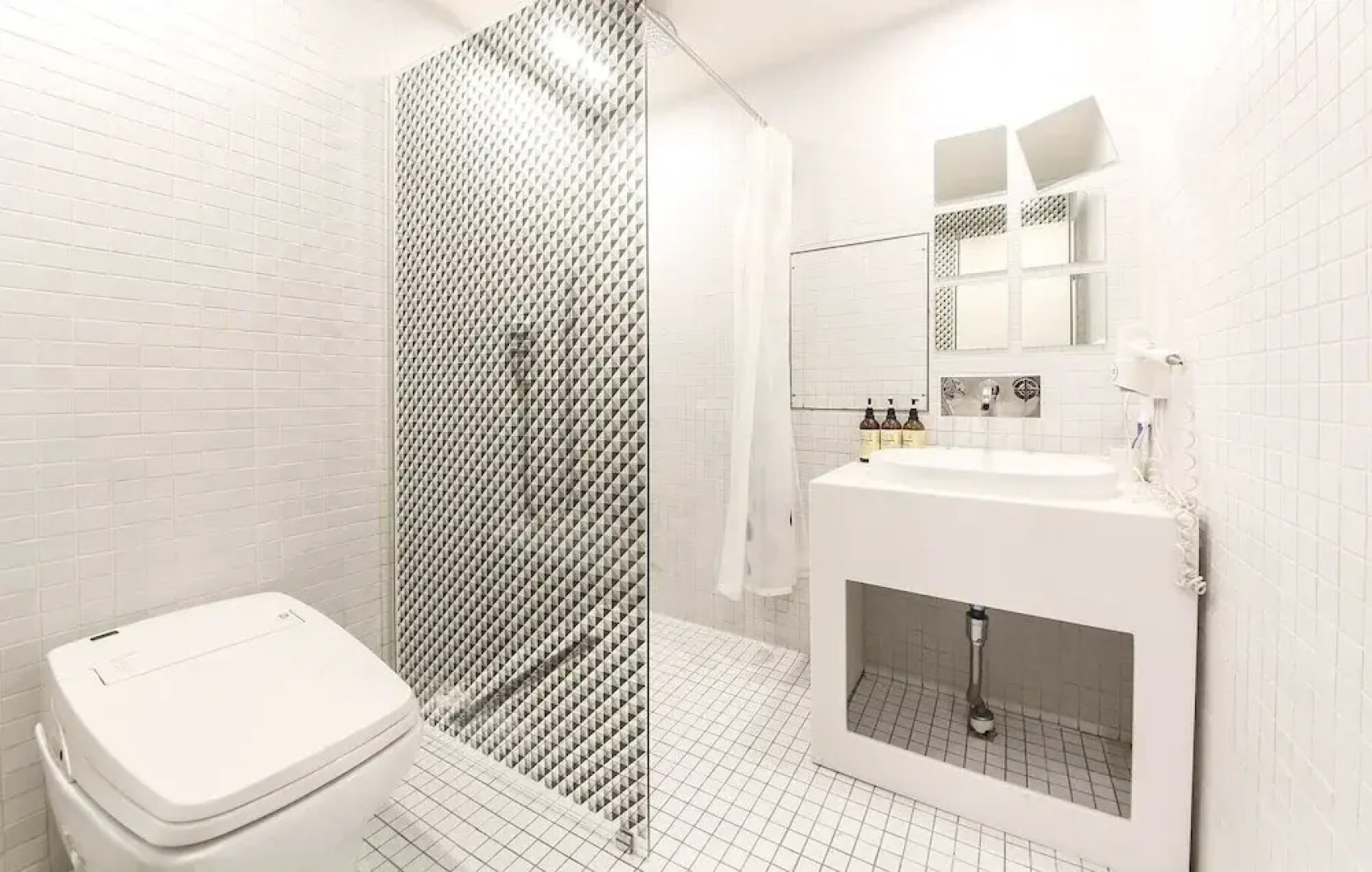 Elephant Shower Hotel