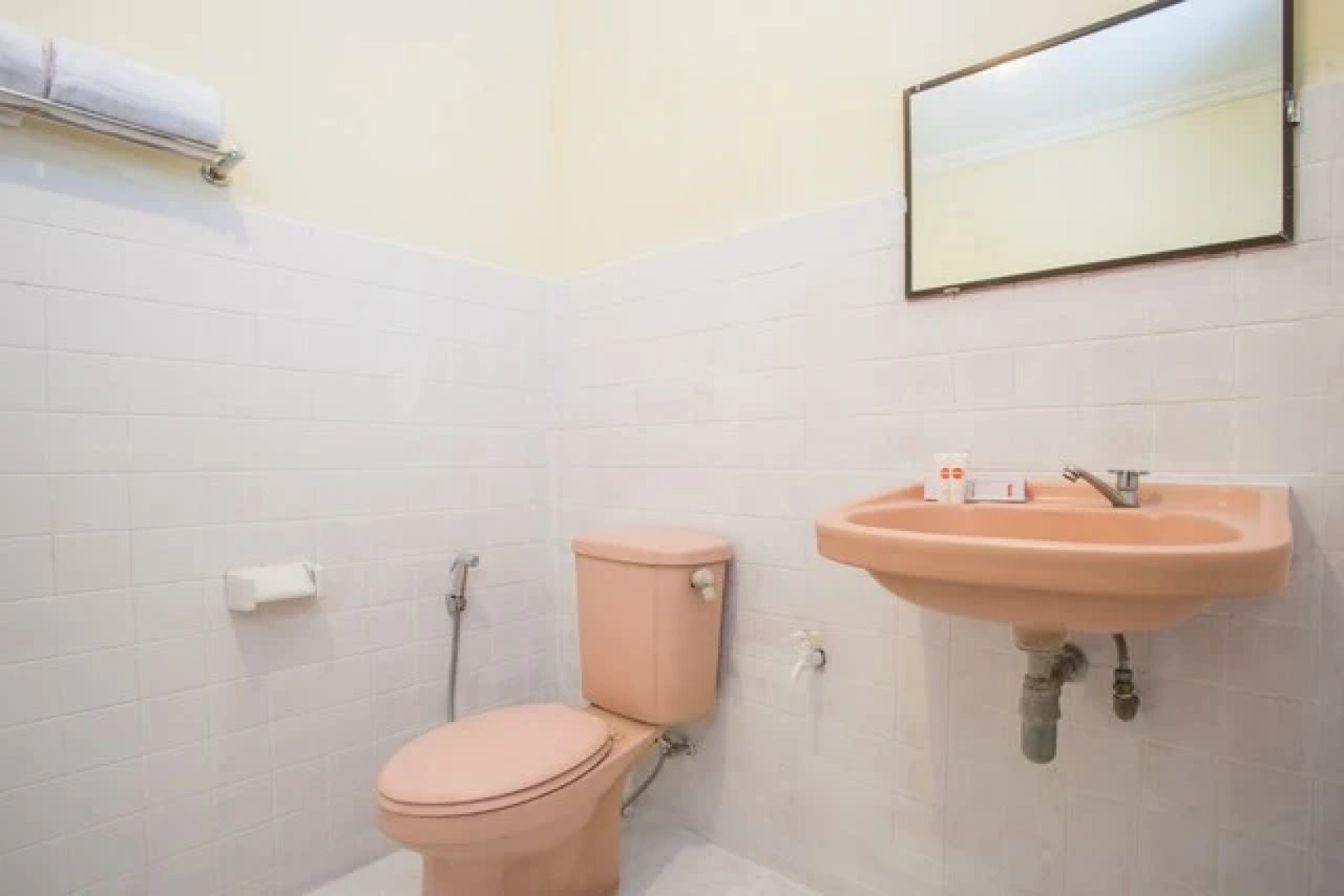 OYO 1238 Hotel Perdana Near RS Bethesda