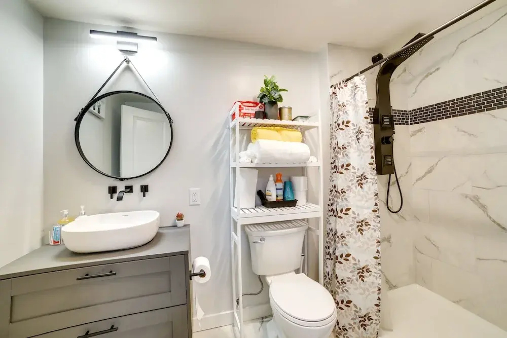 Monroeville Vacation Rental - 2 Mi to Downtown!