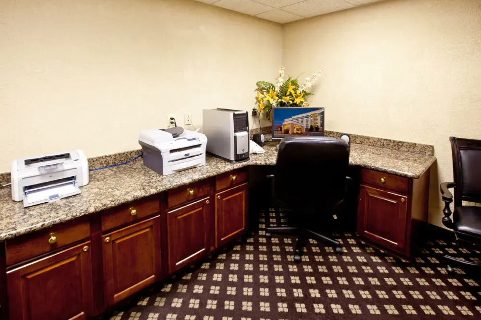 Holiday Inn Hotel & Suites Huntington-Civic Arena