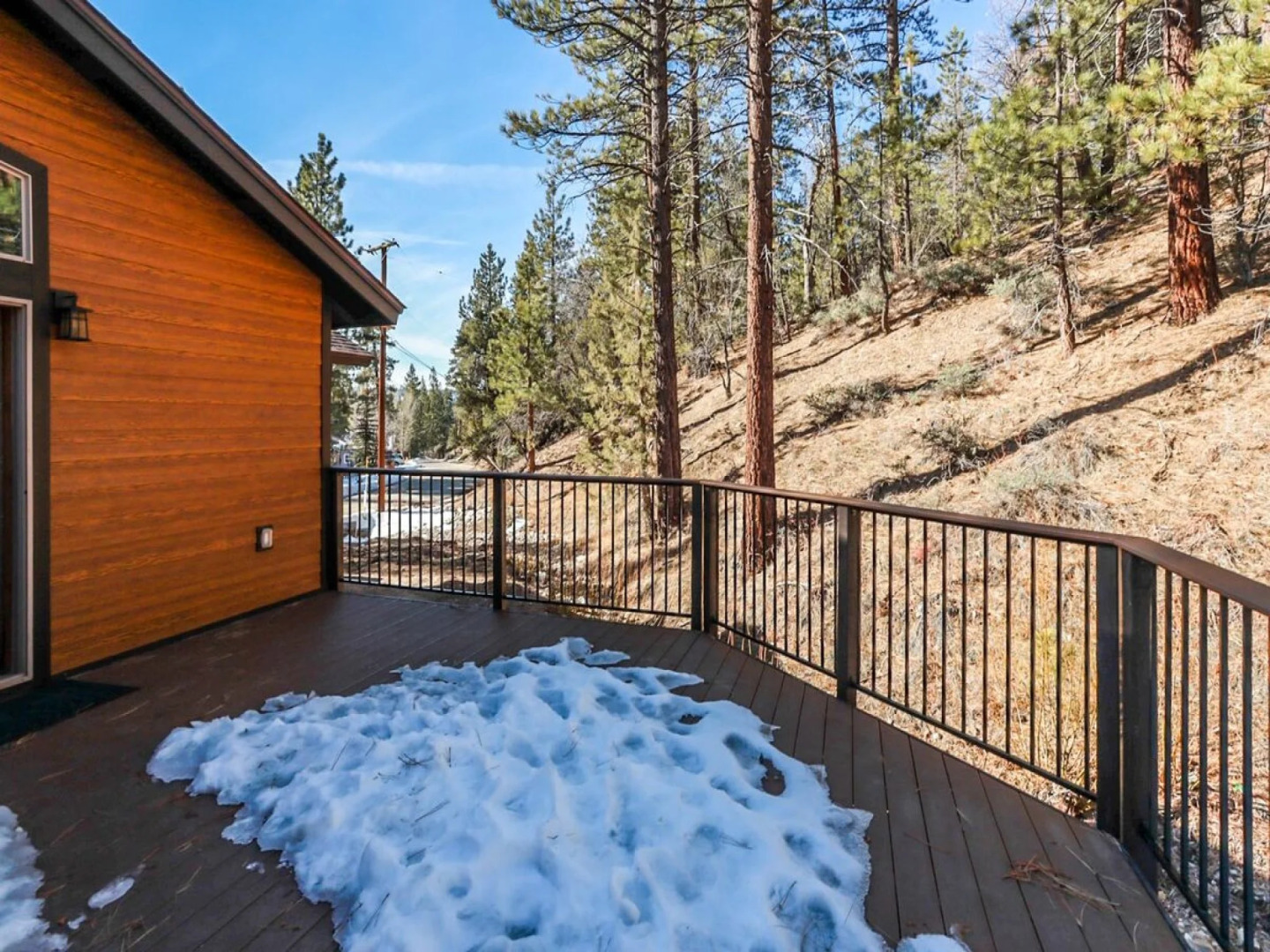 Snow Crest Cabin - 1909 by Big Bear Vacations